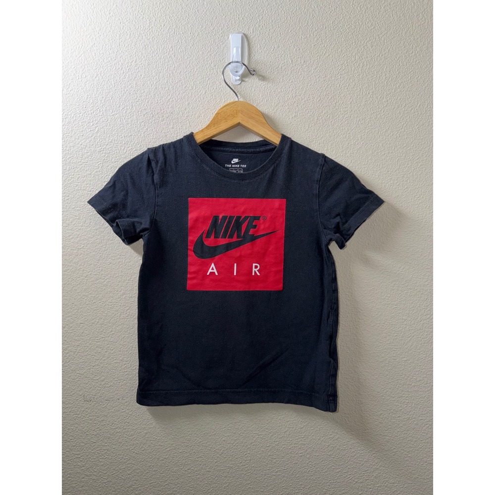 Boys Nike Shirt Size 7